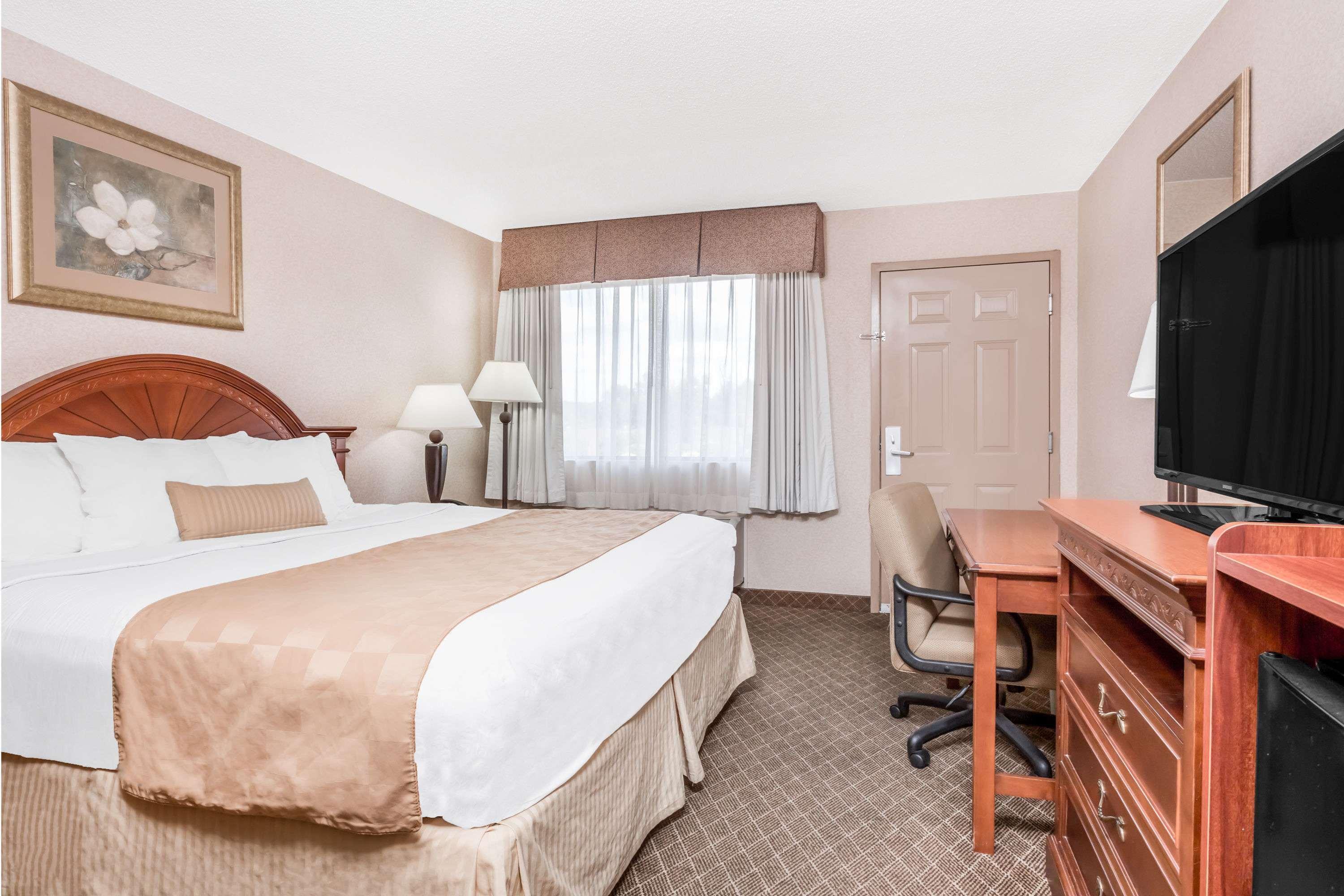 Hotel Ramada By Wyndham Macon Esterno foto