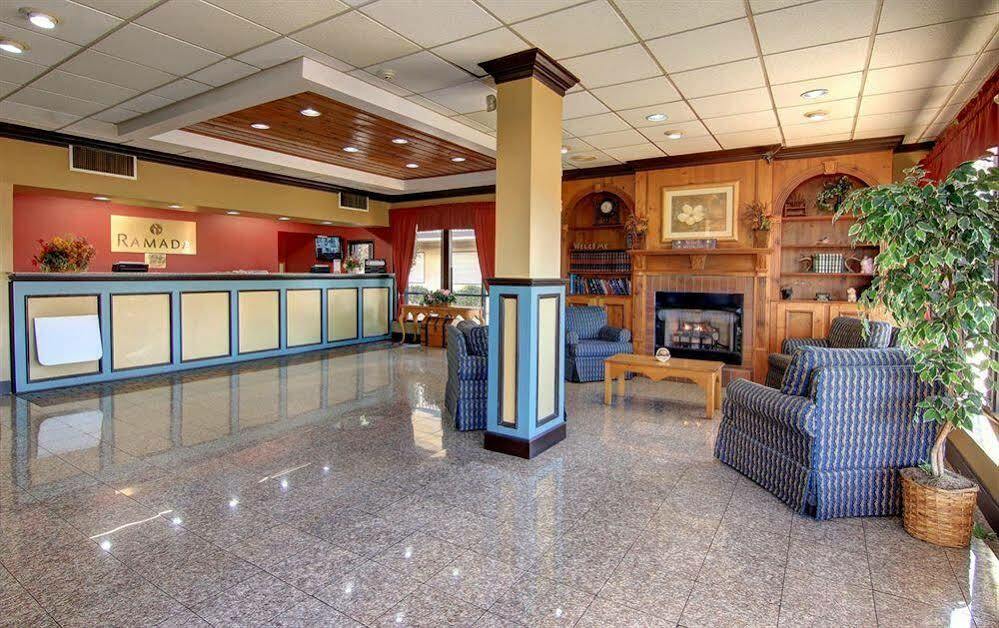 Hotel Ramada By Wyndham Macon Esterno foto