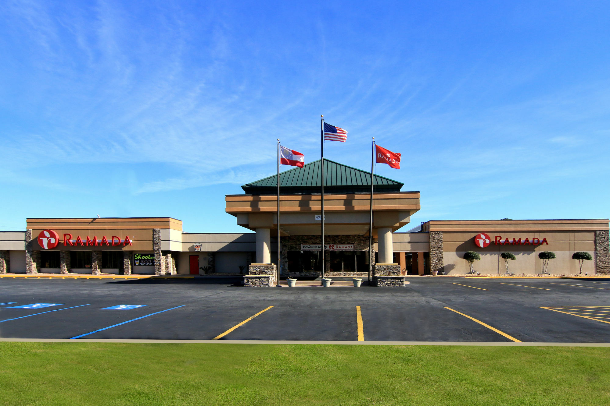 Hotel Ramada By Wyndham Macon Esterno foto